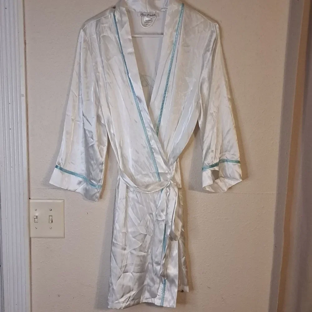 Linea Donatella white and blue Bride robe size L / XL
